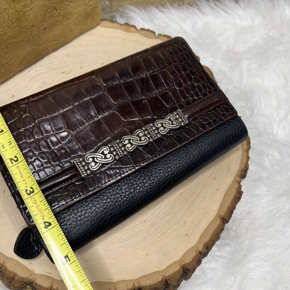 Vintage Brighton Black Pebbled Genuine Leather Croc Trim Clutch Organizer Wallet - Picture 14 of 16